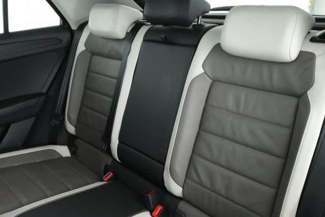 Volkswagen T-Roc image 3