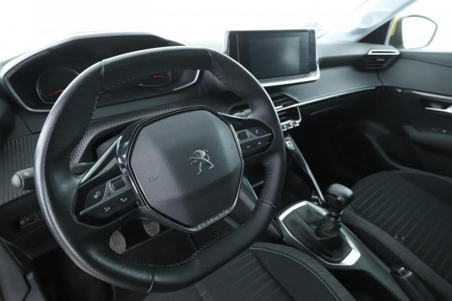 Peugeot 208 image 3