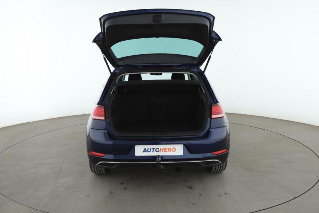 Volkswagen Golf image 8