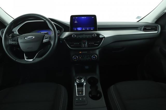 Ford Kuga image 6