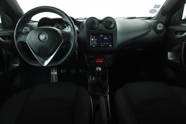 Alfa Romeo Mito image 8
