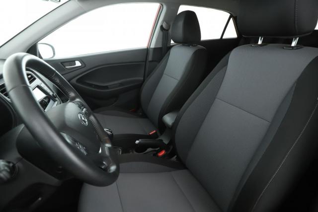 Hyundai I20 image 6
