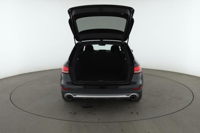 Audi A4 Allroad image 4