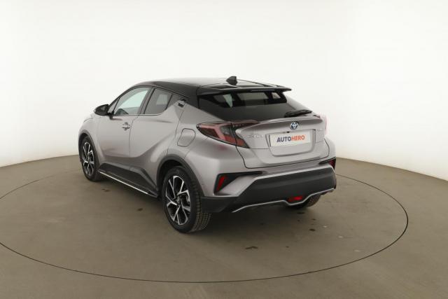 Toyota C-Hr image 2