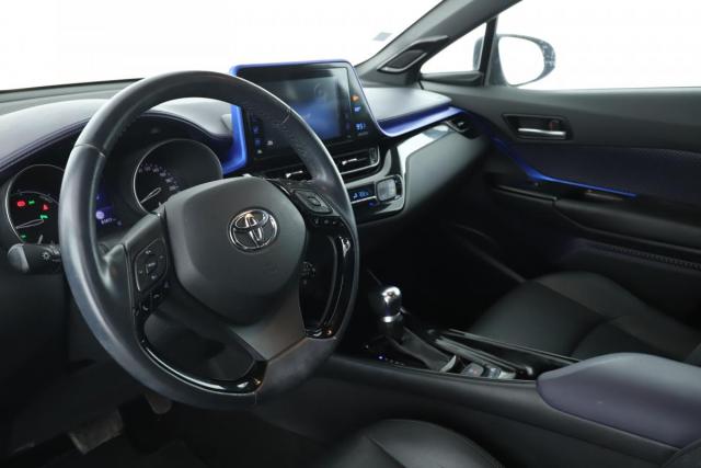 Toyota C-Hr image 7