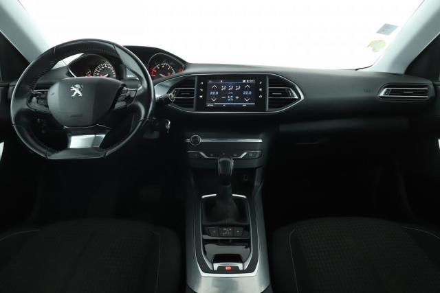 Peugeot 308 image 2