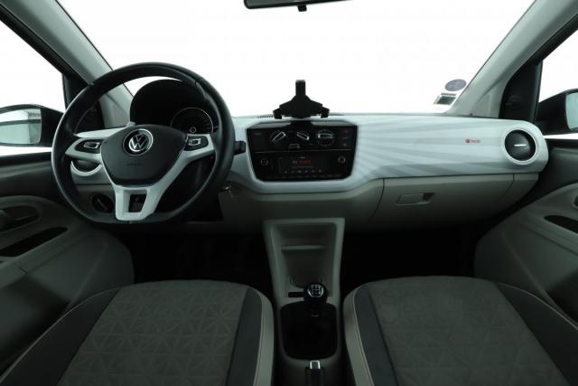 Volkswagen Up! image 9