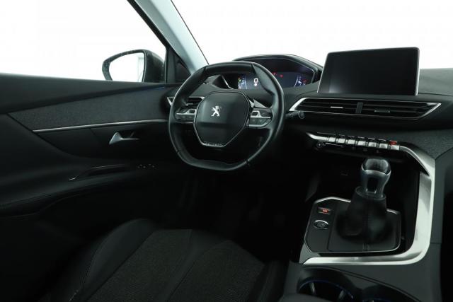 Peugeot 3008 image 2