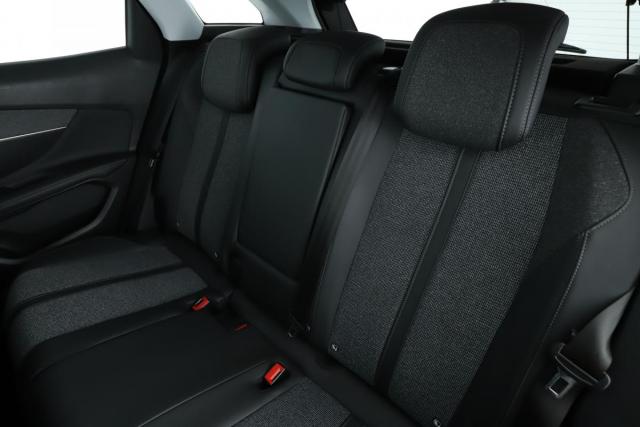 Peugeot 3008 image 9