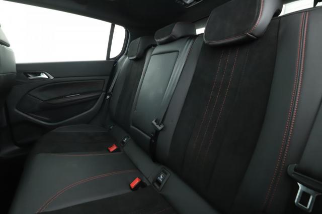 Peugeot 308 image 7