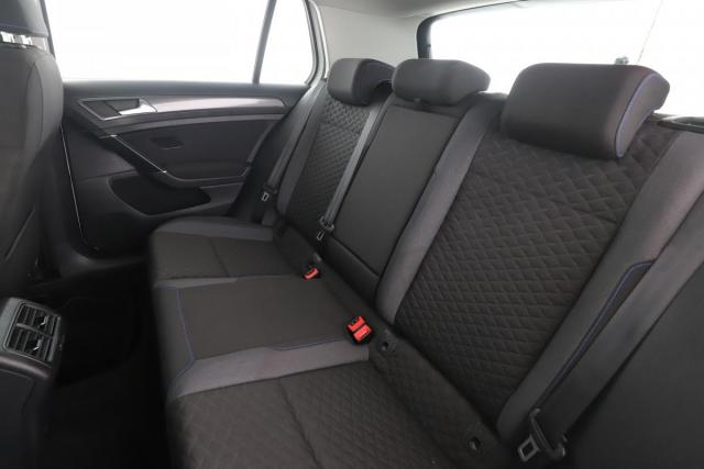 Volkswagen Golf image 3