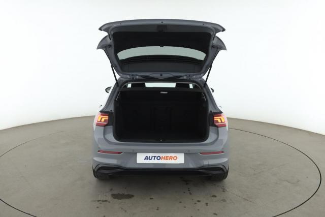 Volkswagen Golf image 2