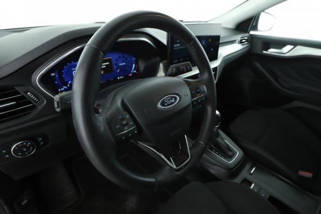 Ford Focus image 6