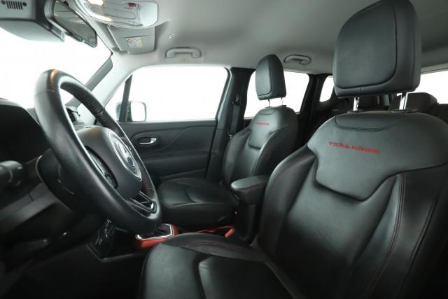 Jeep Renegade image 7