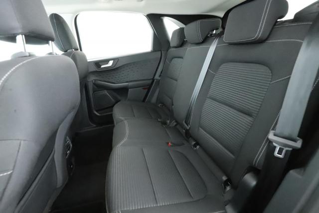 Ford Kuga image 7