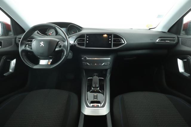 Peugeot 308 image 2