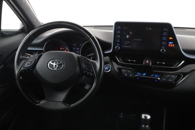 Toyota C-Hr image 5