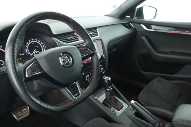 Skoda Octavia image 8