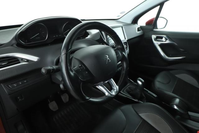 Peugeot 2008 image 7