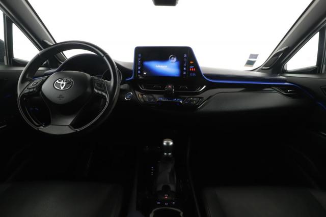 Toyota C-Hr image 6