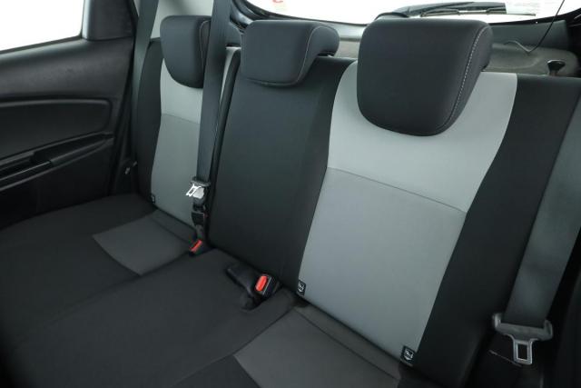 Toyota Yaris image 5