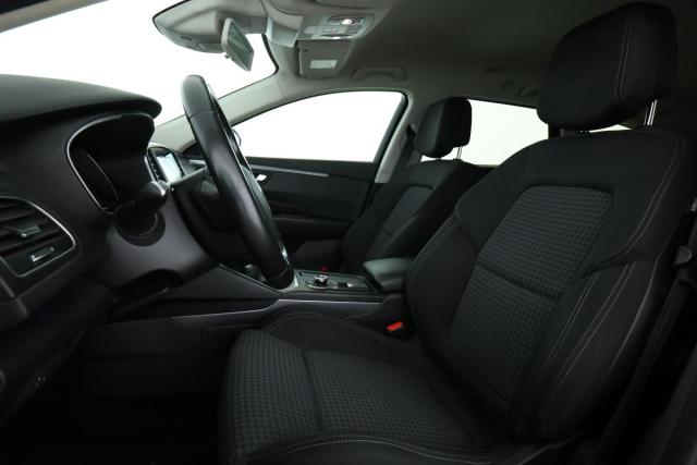 Renault Talisman Estate image 2