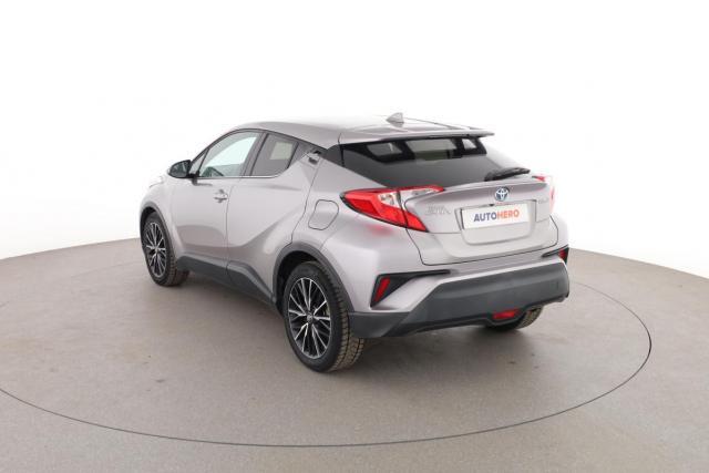 Toyota C-Hr image 2