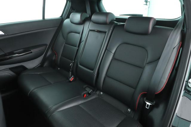 Kia Sportage image 6