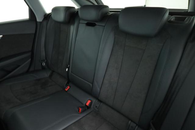 Audi A4 Allroad image 7