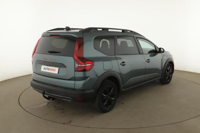 Dacia Jogger image 1
