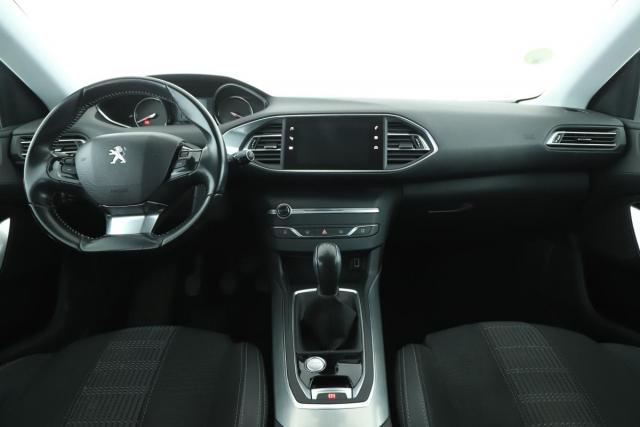 Peugeot 308 image 7