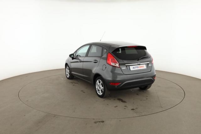 Ford Fiesta image 9