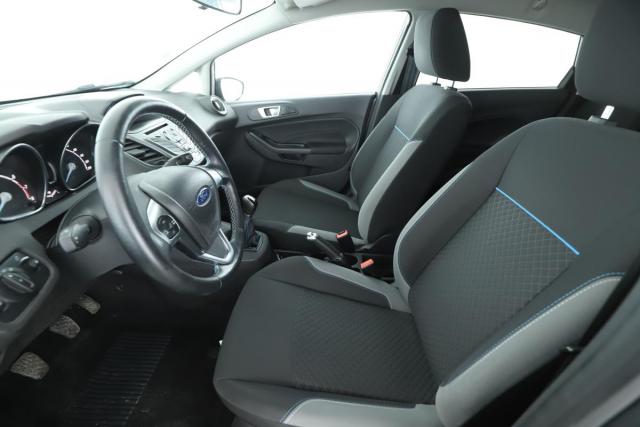 Ford Fiesta image 2
