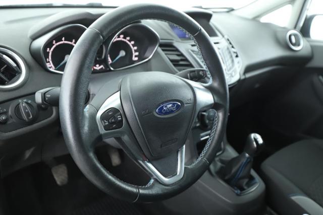 Ford Fiesta image 8