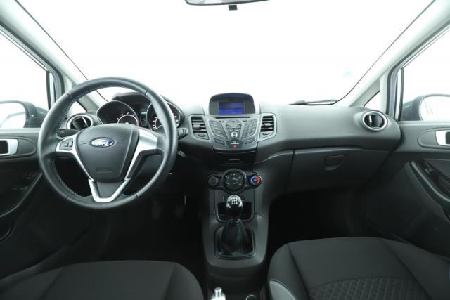 Ford Fiesta image 6