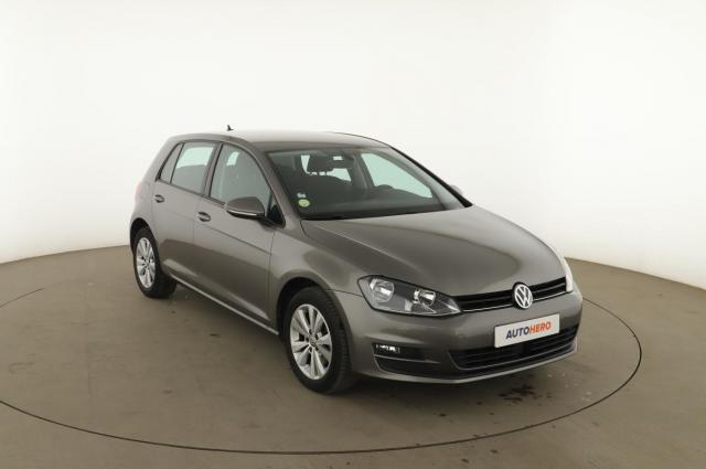 Volkswagen Golf image 9
