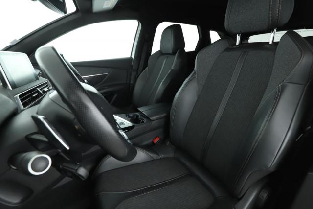 Peugeot 3008 image 6