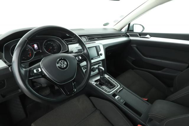 Volkswagen Passat Sw image 3