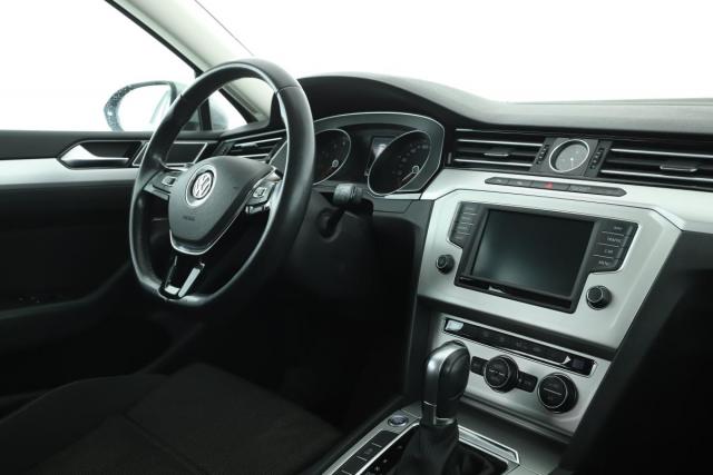 Volkswagen Passat Sw image 8