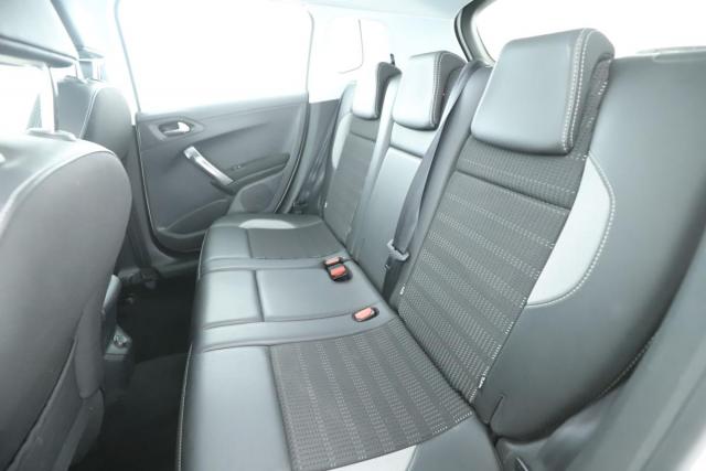 Peugeot 2008 image 9