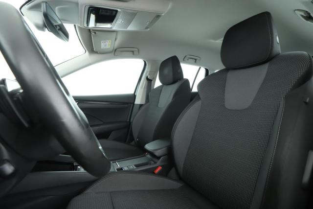 Skoda Octavia image 5