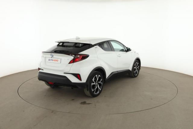 Toyota C-Hr image 6