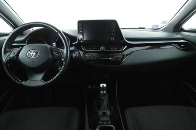 Toyota C-Hr image 1