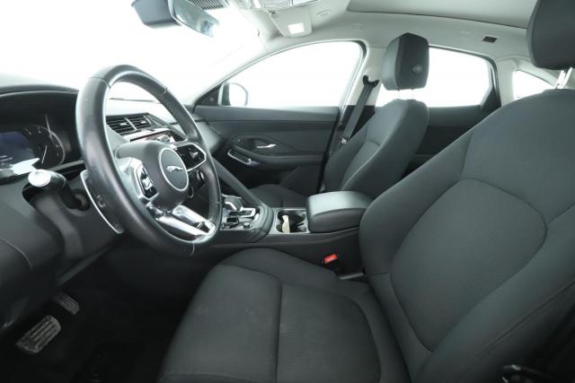 Jaguar E-Pace image 5