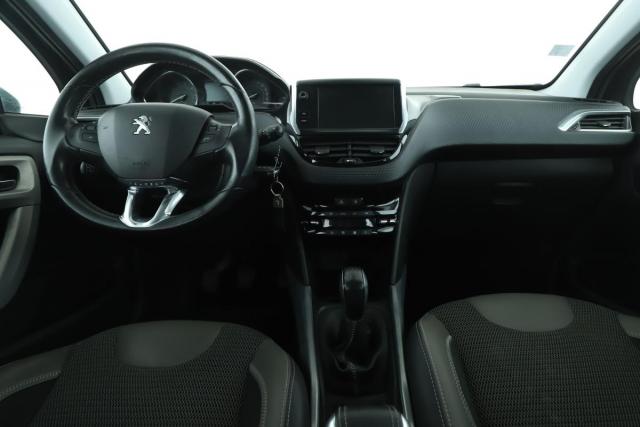 Peugeot 2008 image 5