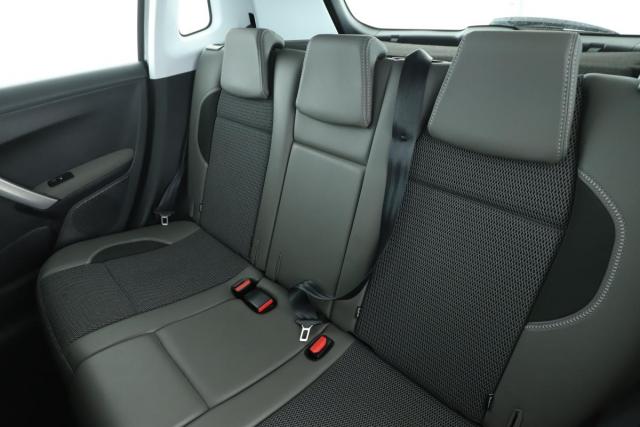 Peugeot 2008 image 8