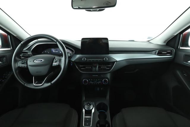 Ford Focus image 8