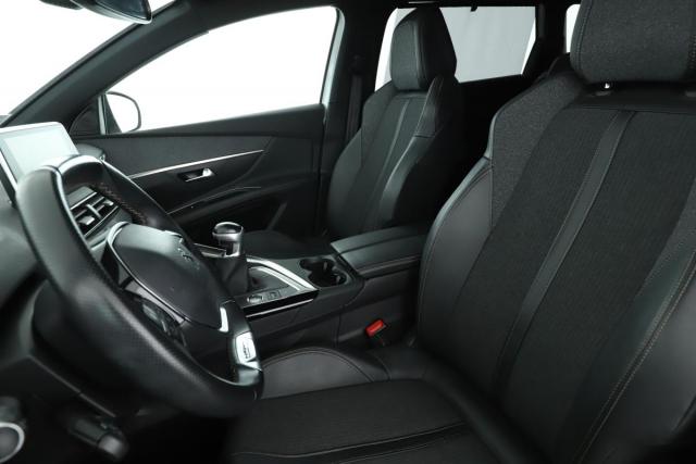 Peugeot 5008 image 3