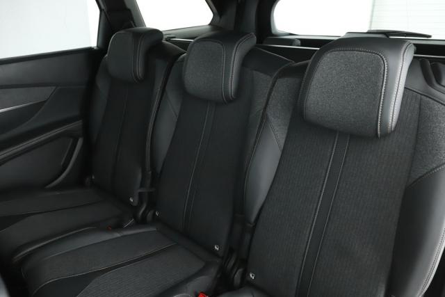Peugeot 5008 image 8