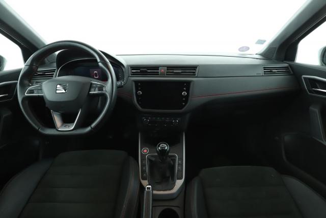 Seat Arona image 2